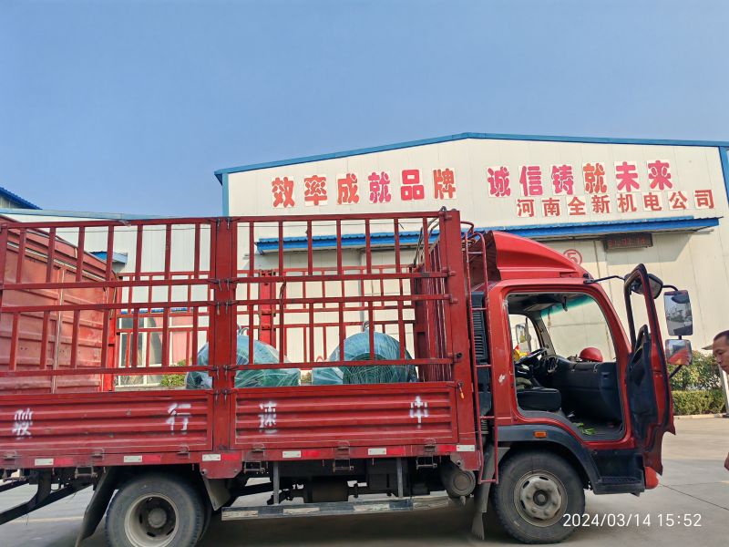 2臺245kw電機(jī)發(fā)貨